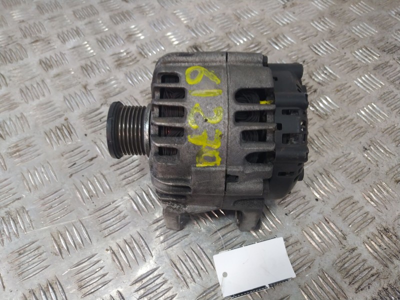 Recambio de alternador para opel vivaro a furgoneta (x83) 2.0 cdti (f7) referencia OEM IAM 1689802080  
