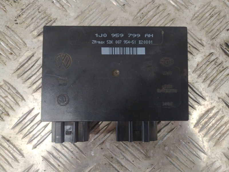 Recambio de modulo confort para volkswagen golf iv (1j1) 1.9 tdi referencia OEM IAM 1J0959799AH  