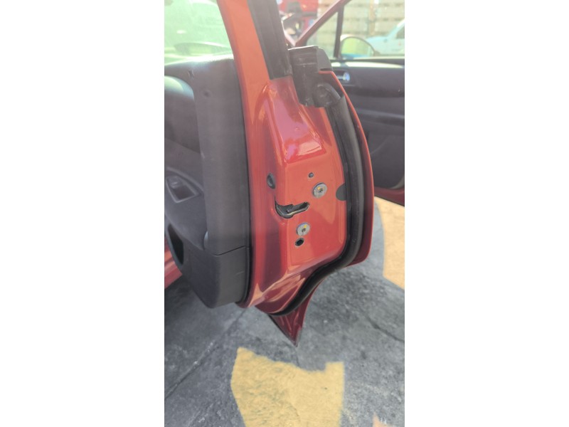 Recambio de cerradura puerta trasera derecha para citroën c4 i (lc_) 1.4 16v referencia OEM IAM 9138T6  