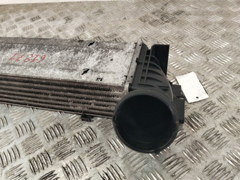Recambio de intercooler para bmw 3 (e90) 320 d referencia OEM IAM 779878802  