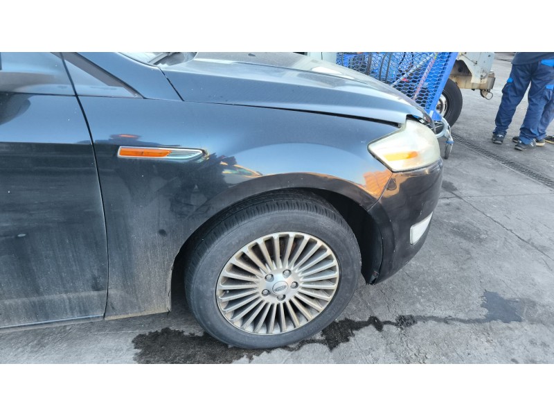 Recambio de aleta delantera derecha para ford mondeo iv turnier (ba7) 1.8 tdci referencia OEM IAM 1702313  
