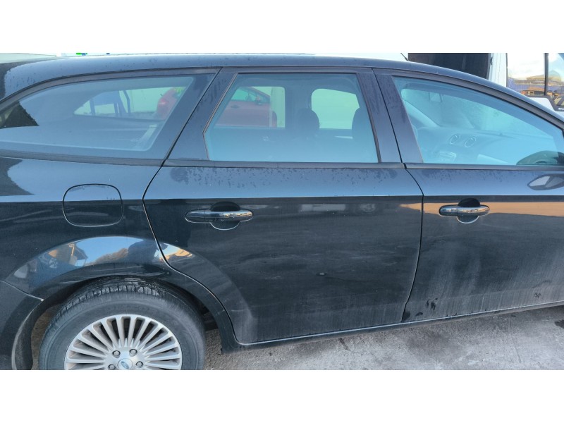 Recambio de puerta trasera derecha para ford mondeo iv turnier (ba7) 1.8 tdci referencia OEM IAM 1582403  