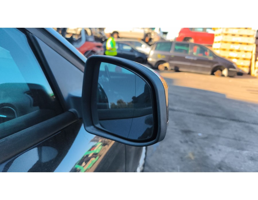 Recambio de retrovisor derecho para ford mondeo iv turnier (ba7) 1.8 tdci referencia OEM IAM 1511340  