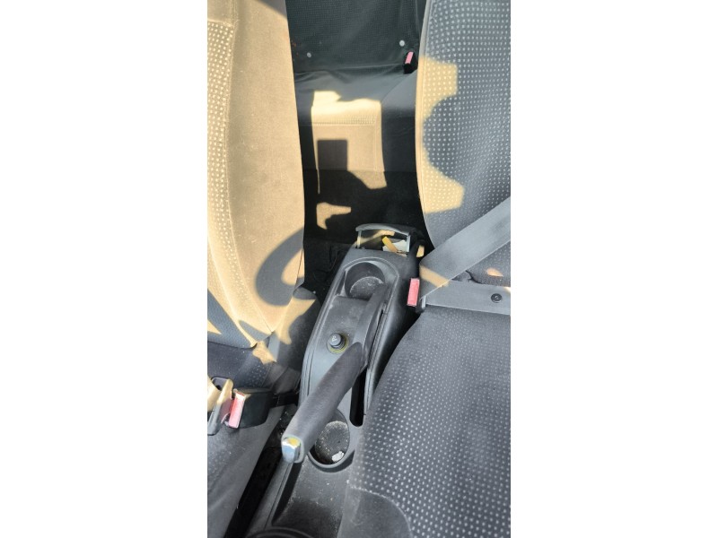 Recambio de enganche cinturon delantero izquierdo para citroën c4 i (lc_) 1.4 16v referencia OEM IAM   