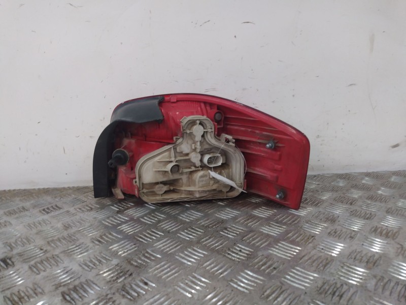 Recambio de piloto trasero izquierdo para audi a3 (8p1) 2.0 tdi 16v referencia OEM IAM 8P0945095  