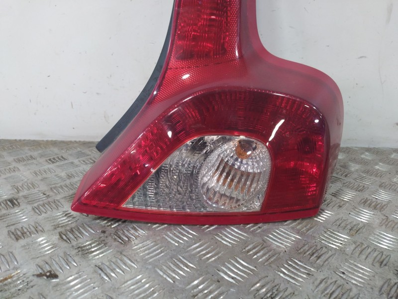 Recambio de piloto trasero derecho para volvo c30 (533) 1.6 referencia OEM IAM 31213914  