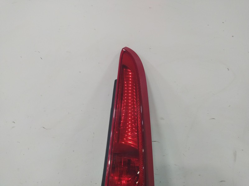 Recambio de piloto trasero derecho para volvo c30 (533) 1.6 referencia OEM IAM 31213914  