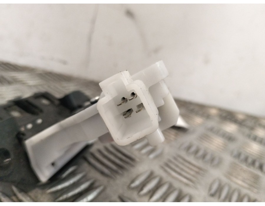 Recambio de cerradura maletero / porton para nissan qashqai ii (j11, j11_) 1.6 dci referencia OEM IAM NE01AC  