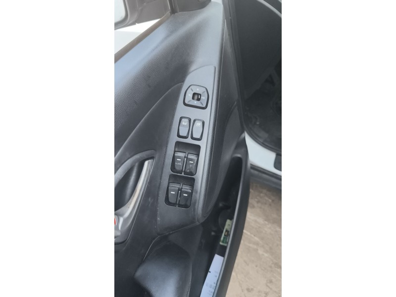 Recambio de mando elevalunas delantero izquierdo para hyundai ix35 (lm, el, elh) 1.6 referencia OEM IAM 3834901310  