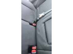 Recambio de enganche cinturon trasero derecho para hyundai ix35 (lm, el, elh) 1.6 referencia OEM IAM 898402Y2009P  