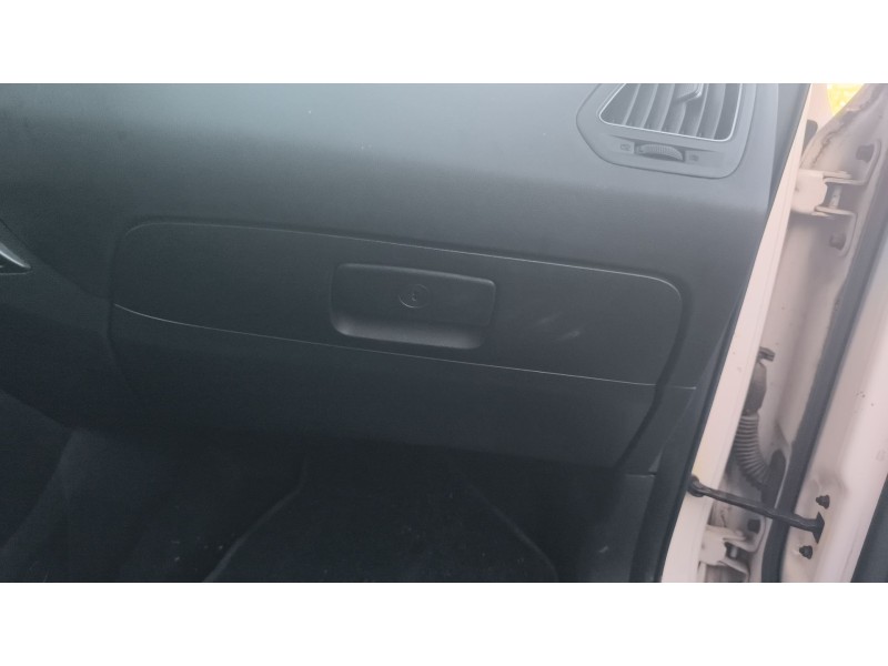 Recambio de guantera para hyundai ix35 (lm, el, elh) 1.6 referencia OEM IAM 845102Y1009P  