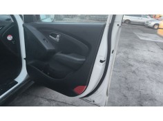 Recambio de guarnecido puerta delantera derecha para hyundai ix35 (lm, el, elh) 1.6 referencia OEM IAM 823022Y0139P  