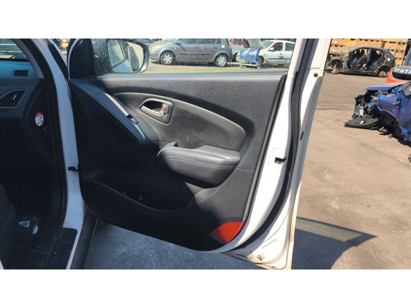 Recambio de elevalunas delantero derecho para hyundai ix35 (lm, el, elh) 1.6 referencia OEM IAM 813202Y000  