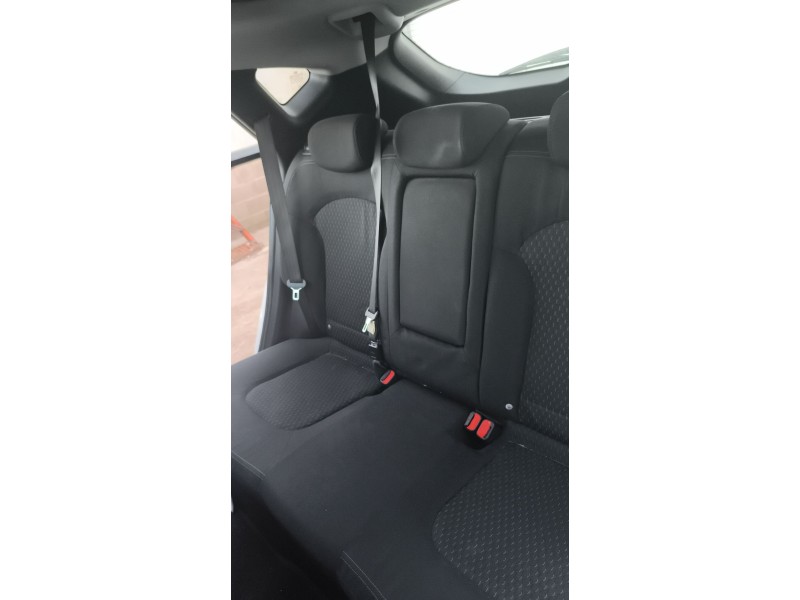 Recambio de cinturon seguridad trasero central para hyundai ix35 (lm, el, elh) 1.6 referencia OEM IAM 898502Y200  