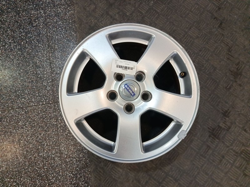 Recambio de llanta para volvo c30 (533) 1.6 referencia OEM IAM 30714962  