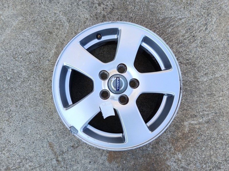 Recambio de llanta para volvo c30 (533) 1.6 referencia OEM IAM 30714962  