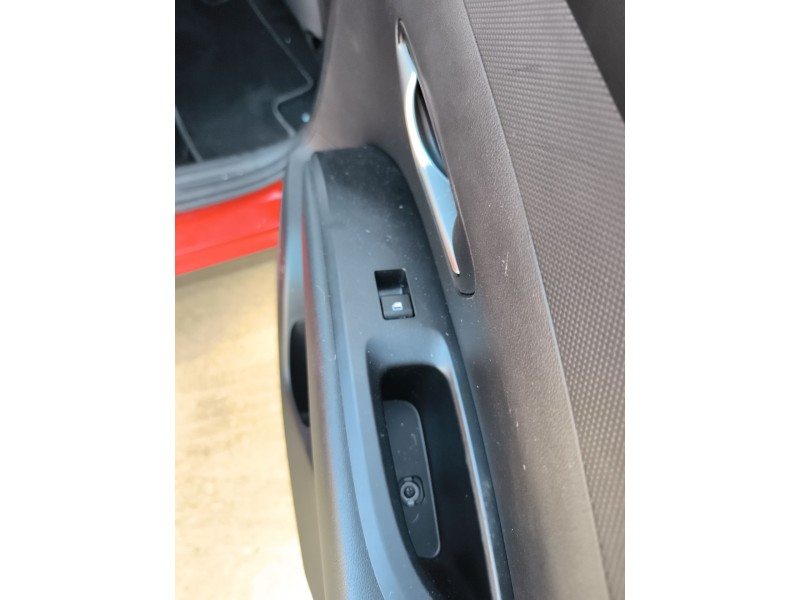 Recambio de mando elevalunas trasero derecho para hyundai tucson (nx4e_f5p81_m61a11) 1.6 turbo referencia OEM IAM 93581AB0004X  