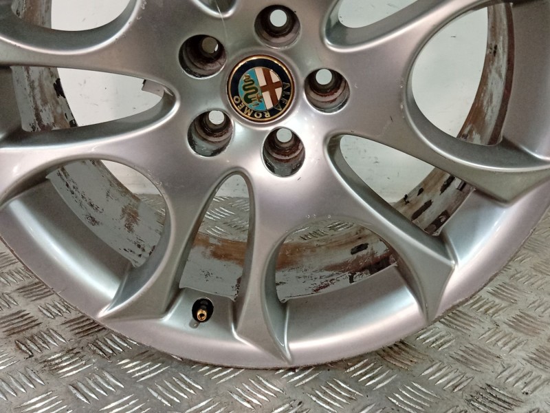 Recambio de llanta para alfa romeo 147 (190) referencia OEM IAM 156074770  