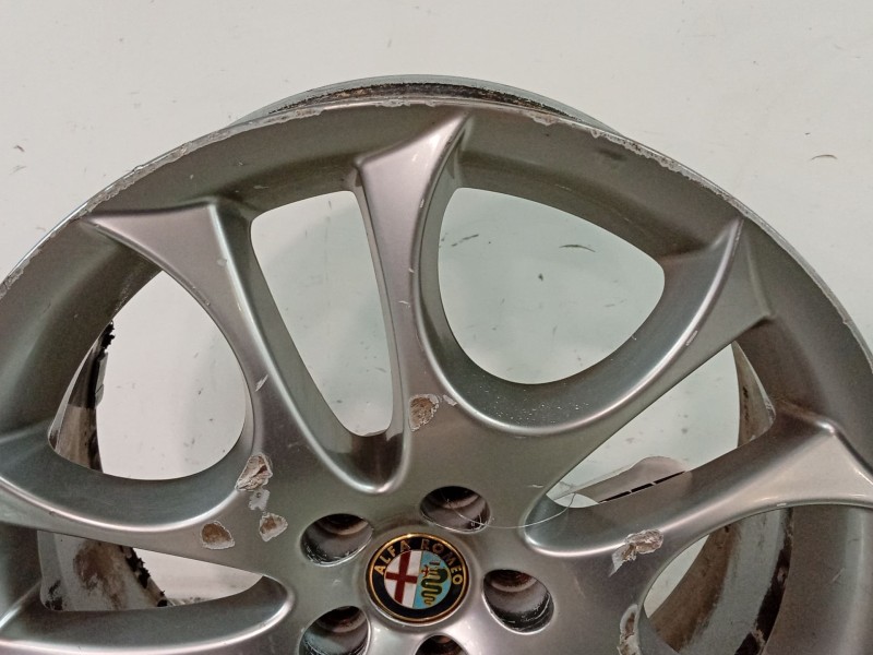 Recambio de llanta para alfa romeo 147 (190) referencia OEM IAM 156074770  