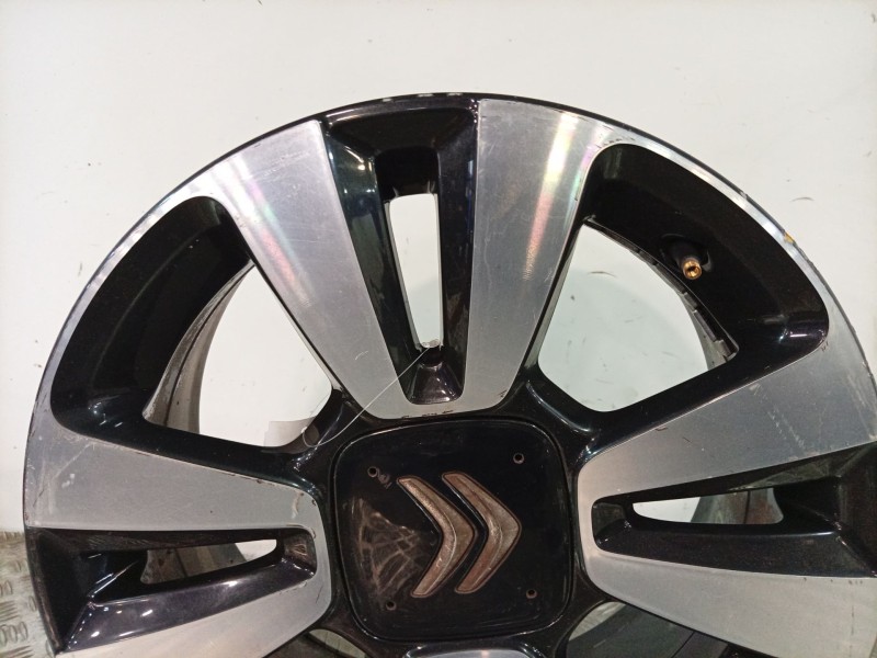 Recambio de llanta para citroën c3 iii (sx) 1.2 vti 82 referencia OEM IAM 9813075077  