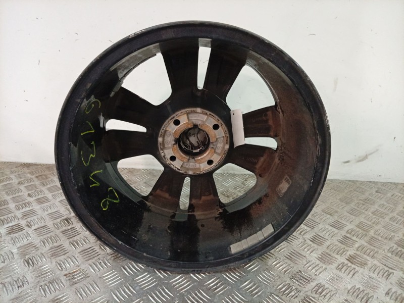 Recambio de llanta para citroën c3 iii (sx) 1.2 vti 82 referencia OEM IAM 9813075077  
