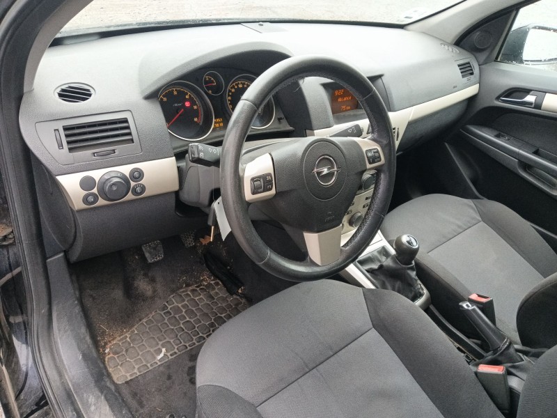 opel astra h (a04) del año 2008