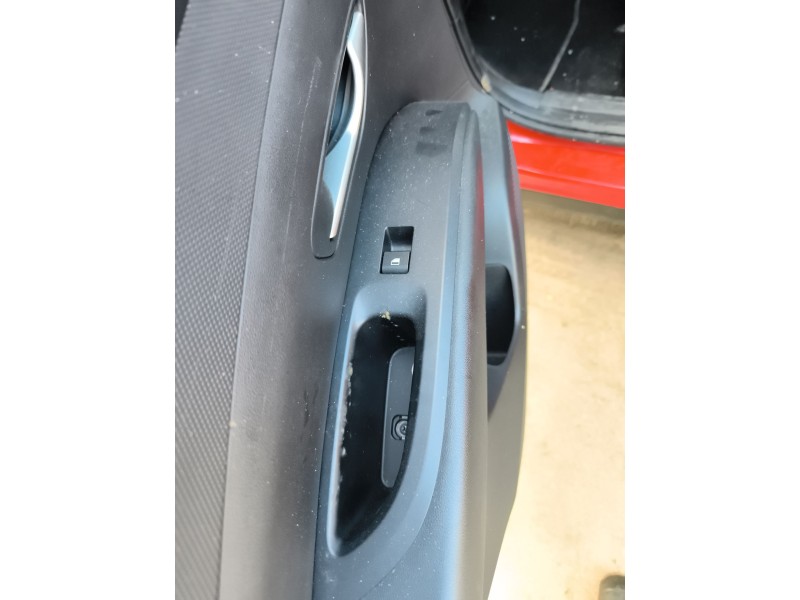 Recambio de mando elevalunas trasero izquierdo para hyundai tucson (nx4e_f5p81_m61a11) 1.6 turbo referencia OEM IAM 93581AB0004X