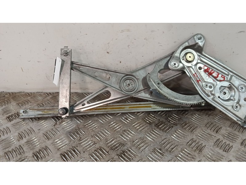 Recambio de elevalunas delantero izquierdo para renault megane iii berlina 5 p referencia OEM IAM 966036102  