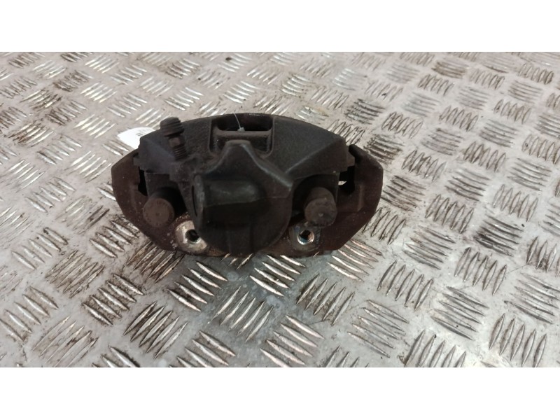 Recambio de pinza freno delantera izquierda para ford tourneo connect 1.8 tdci referencia OEM IAM 5039057  