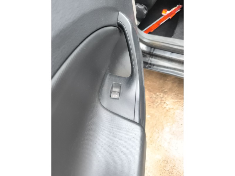 Recambio de mando elevalunas trasero izquierdo para seat ibiza iv (6j5, 6p1) 1.9 tdi referencia OEM IAM 6J4867125A  