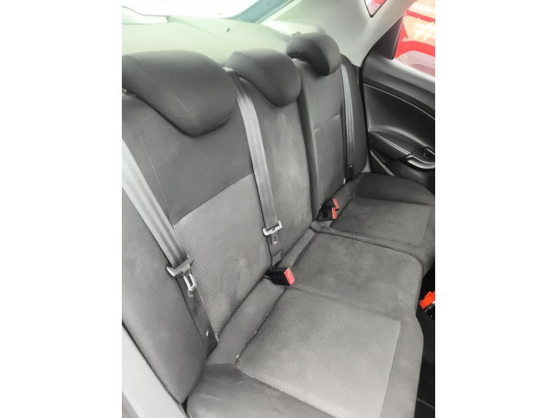 Recambio de enganche cinturon trasero derecho para seat ibiza iv (6j5, 6p1) 1.9 tdi referencia OEM IAM 6Q0857488D  