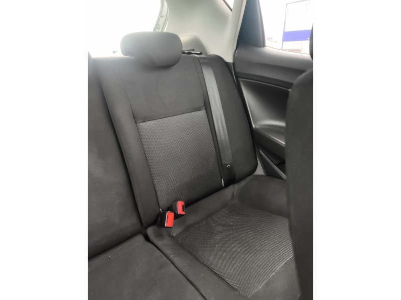 Recambio de cinturon seguridad trasero izquierdo para seat ibiza iv (6j5, 6p1) 1.9 tdi referencia OEM IAM 6J0857805A  