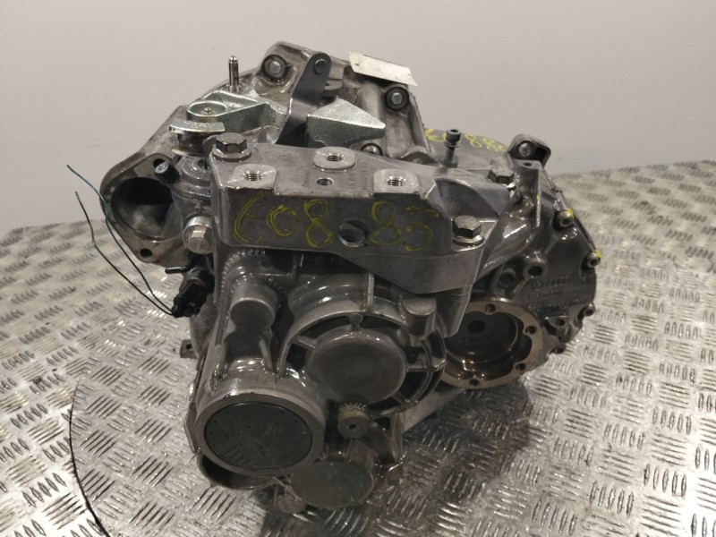 Recambio de caja cambios para volkswagen golf v (1k1) 2.0 tdi referencia OEM IAM 02Q301107  