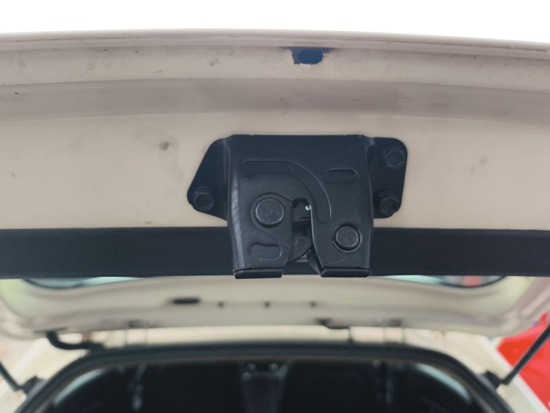 Recambio de cerradura maletero / porton para kia rio iii (ub) 1.4 cvvt referencia OEM IAM 812301W210  