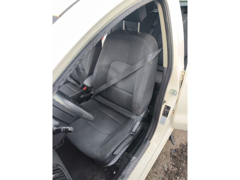 Recambio de cinturon seguridad delantero izquierdo para kia rio iii (ub) 1.4 cvvt referencia OEM IAM 888701W200DCM  