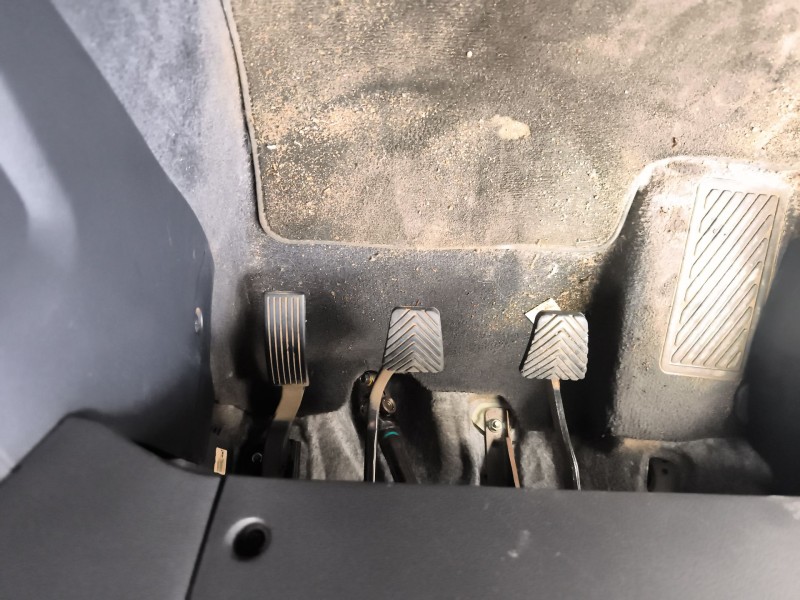 Recambio de pedal embrague para kia rio iii (ub) 1.4 cvvt referencia OEM IAM 328021R100  