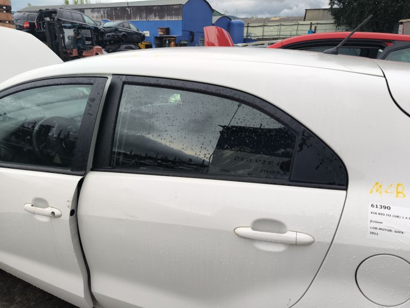Recambio de luna trasera izquierda para kia rio iii (ub) 1.4 cvvt referencia OEM IAM 834111W220  