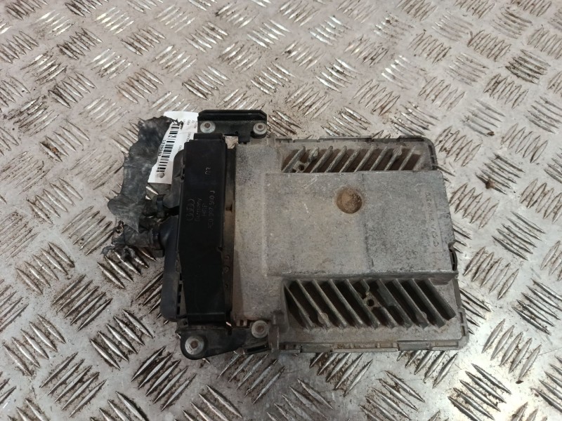 Recambio de centralita motor uce para audi a3 sportback (8pa) 2.0 tdi referencia OEM IAM 03G906018DH  