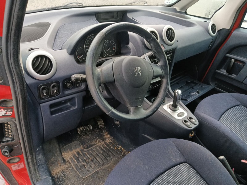 peugeot 1007 (km_) del año 2006