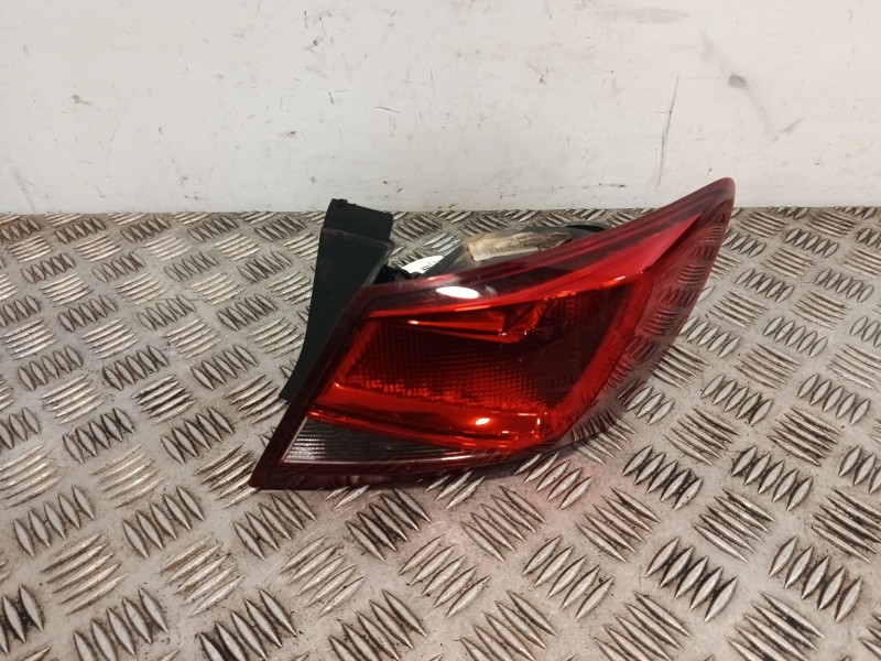 Recambio de piloto trasero derecho para seat leon (5f1) 1.2 tsi referencia OEM IAM 5F0945096  
