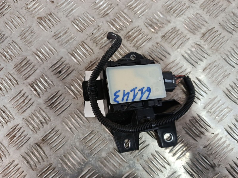 Recambio de modulo electronico para renault captur ii (hf_) tce 160 (hfn1) referencia OEM IAM 28618544B  