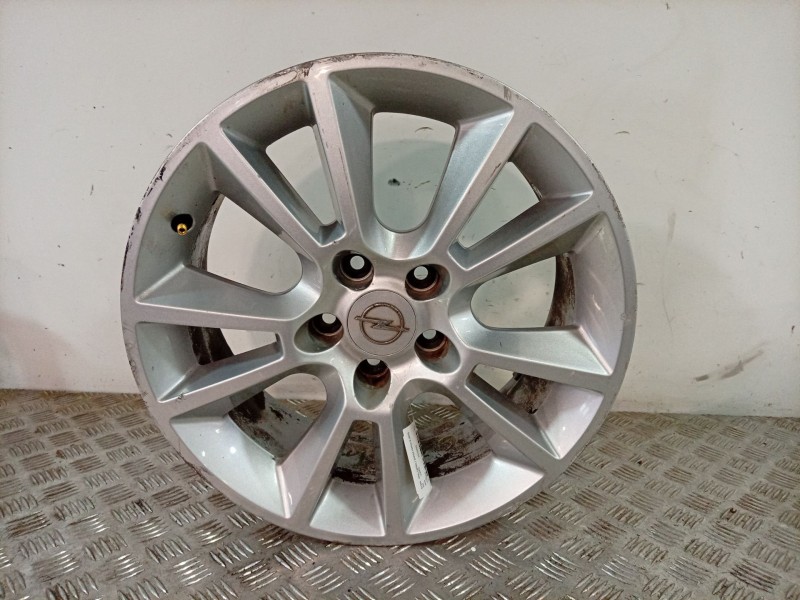 Recambio de llanta para opel zafira / zafira family b (a05) 1.9 cdti (m75) referencia OEM IAM 13120652  