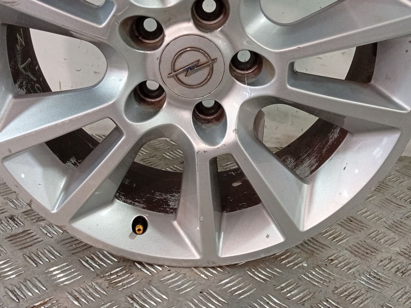 Recambio de llanta para opel zafira / zafira family b (a05) 1.9 cdti (m75) referencia OEM IAM 13120652  