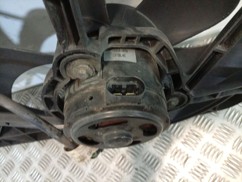 Recambio de electroventilador para renault trafic ii autobús (jl) 2.5 dci 135 (jl0d) referencia OEM IAM 8200019383  
