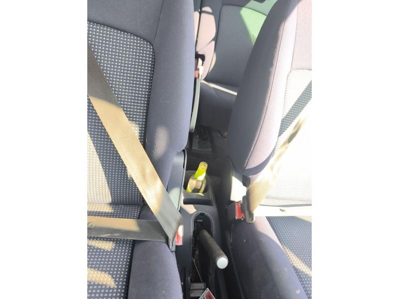 Recambio de enganche cinturon delantero derecho para peugeot 1007 (km_) 1.6 16v referencia OEM IAM B9132AC  