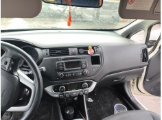 Recambio de salpicadero para kia rio iii (ub) 1.4 cvvt referencia OEM IAM 847101W100HU  