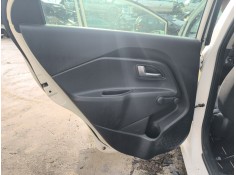 Recambio de guarnecido puerta trasera izquierda para kia rio iii (ub) 1.4 cvvt referencia OEM IAM 833011W200HU  