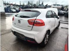 Recambio de amortiguador trasero derecho para kia rio iii (ub) 1.4 cvvt referencia OEM IAM 553001W001  