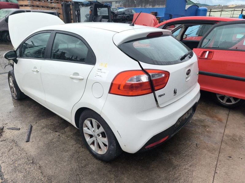 Recambio de amortiguador trasero izquierdo para kia rio iii (ub) 1.4 cvvt referencia OEM IAM 553001W001  