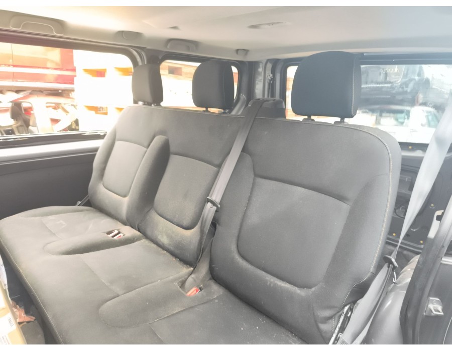 Recambio de asientos traseros para renault trafic iii autobús (jg_) 1.6 dci 115 (jgmd) referencia OEM IAM 883208737R  